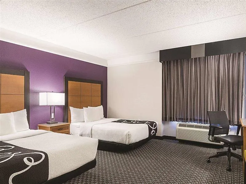 Hotel Howard Johnson By Wyndham Sacramento Downtown